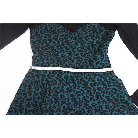 Classis Bodice Solid Dress - Picture 9 of 10